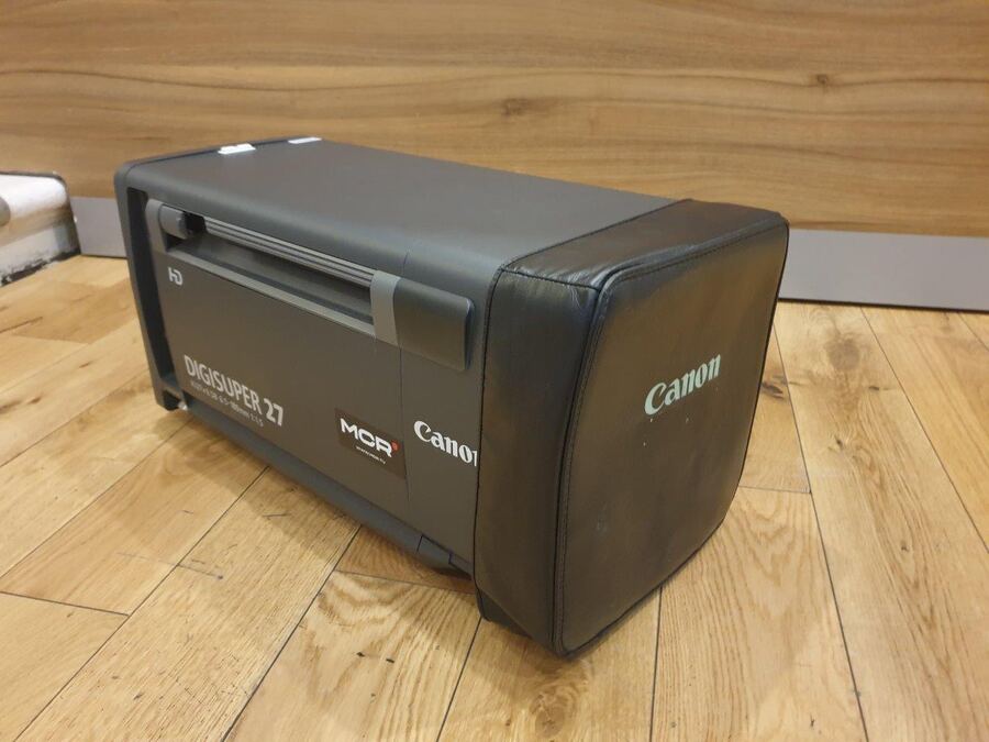 Canon Digisuper 27 broadcast box lens